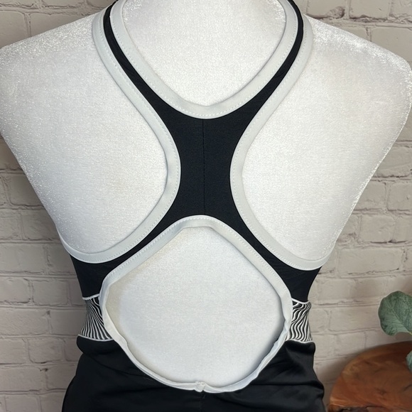 Miraclesuit One Piece Swimsuit in Black and White Racerback - Picture 6 of 14